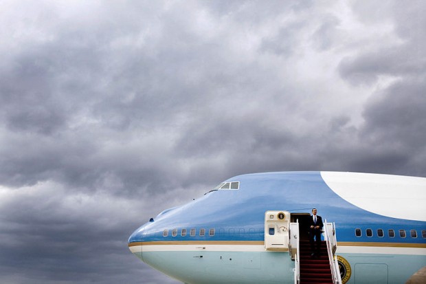 President Barack Obama and Air Force One. Image from Wiki Commons