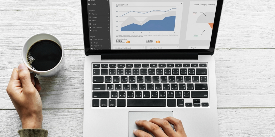 Laptop monitor with analytics dashboard
