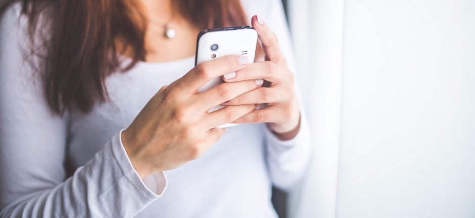 5 Marketing Fails You Can Avoid Using Social Media on the Go | Hootsuite Blog