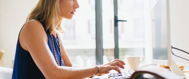 Manage Both Paid and Organic Social From One Platform with Hootsuite